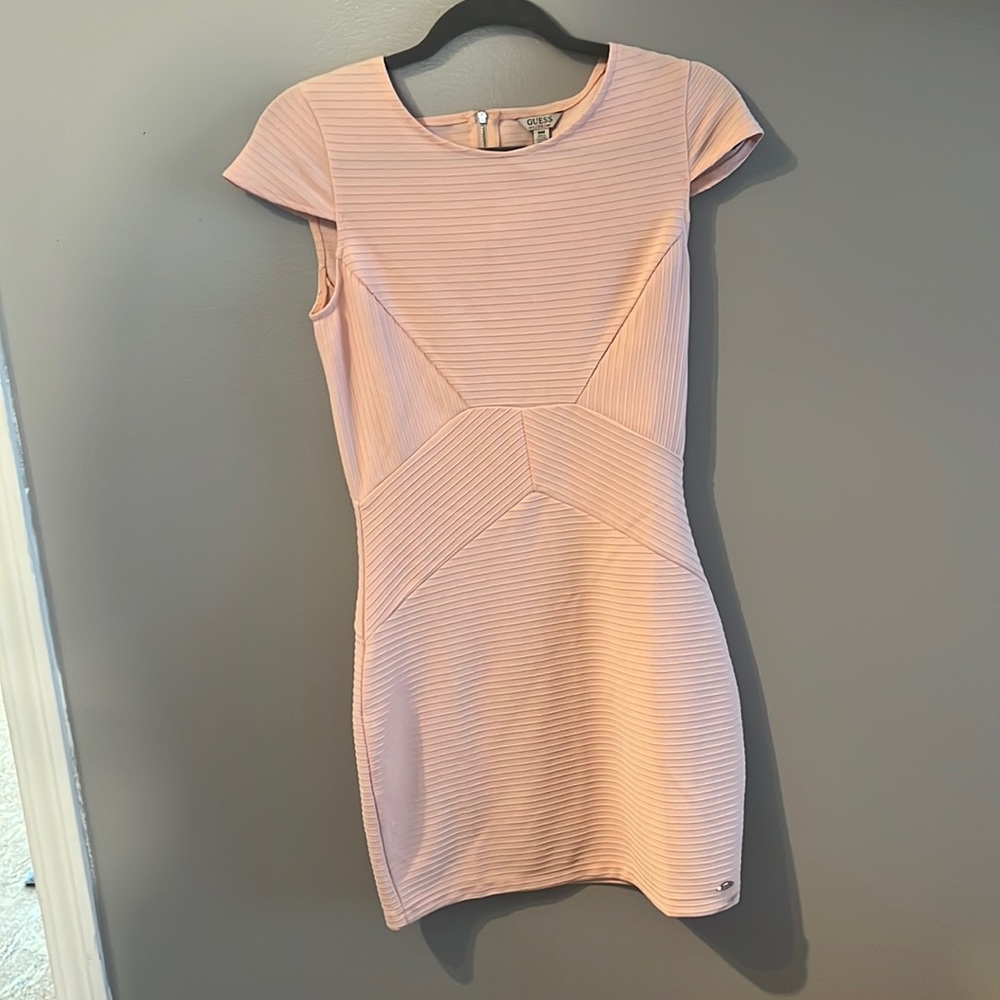 Guess Super sexy pink bodycon dress
